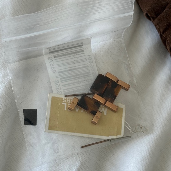 Michael Kors Parker Rose Gold Dial Two Tone Steel Strap Watch for Women - MK5538 - Picture 5 of 12